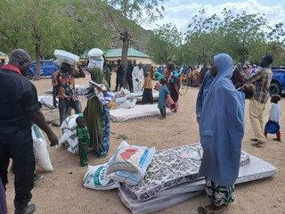 Zulum Delivers Relief, Cash Support to 434 Ngoshe Residents&hellip;