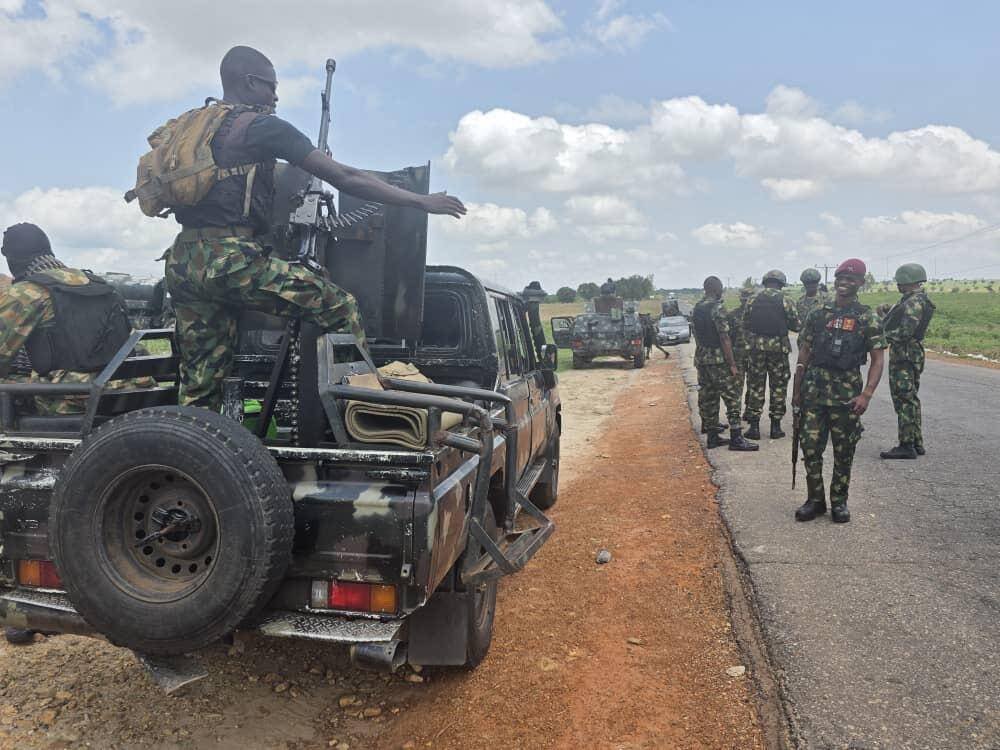 Troops rescue four kidnapped victims after gunmen attack…