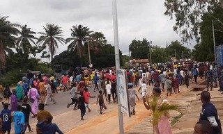 Youths attack and kill two army officers while responding&hellip;